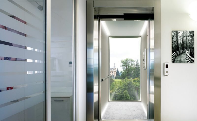 Ascensori panoramici per la casa: design, vantaggi e consigli di installazione